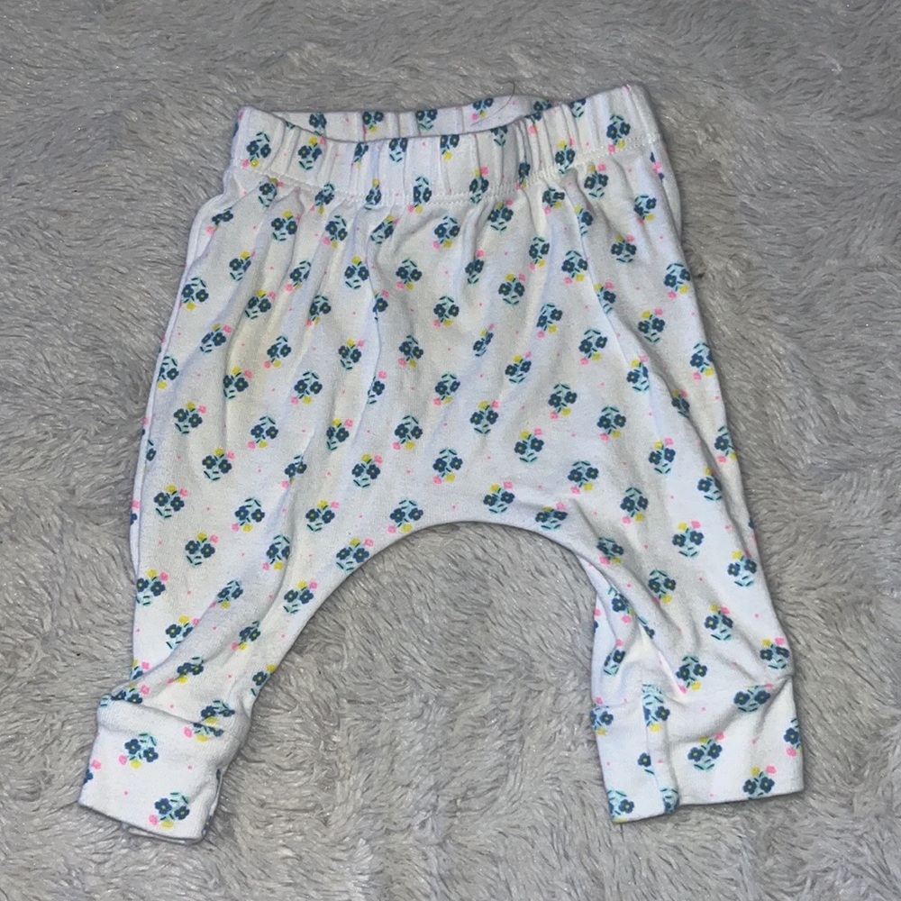 (3 for $10) carters floral pants